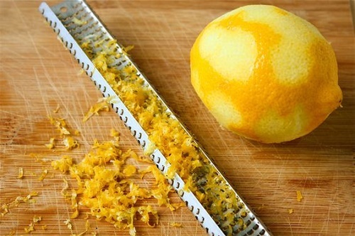 Découvrez le pouvoir curatif du jus d’écorce de citron !