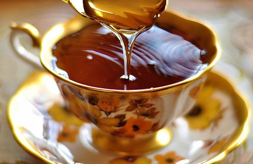 Miel et vinaigre de pomme pour vaincre l'insomnie naturellement