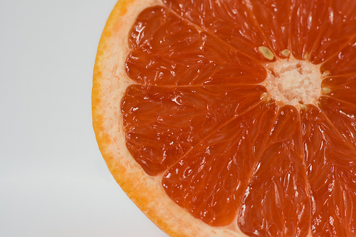 pamplemousse parmi les aliments contre la rétention d'eau