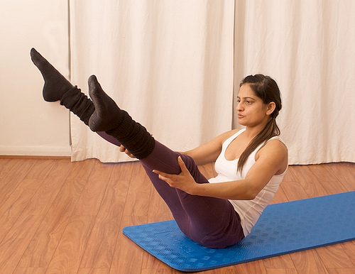 femme qui fait des exercices