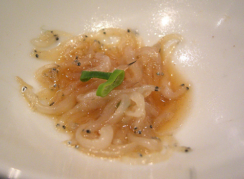 L'huile de poisson fait partie des analgésiques naturels.