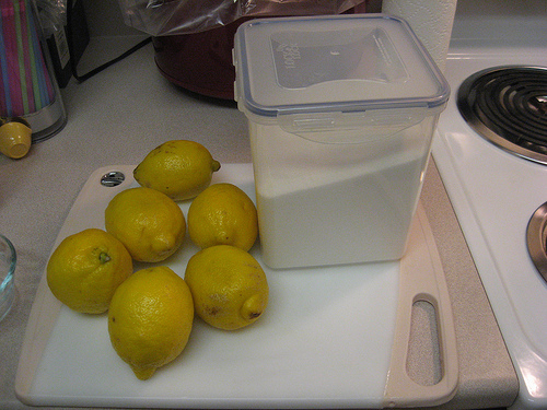 Sucre et citron pour faire un sugaring