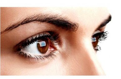 12 conseils pour avoir de beaux sourcils