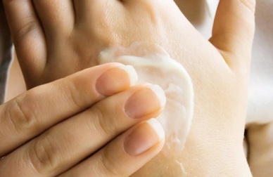 Traitement d'une brûlure à la maison