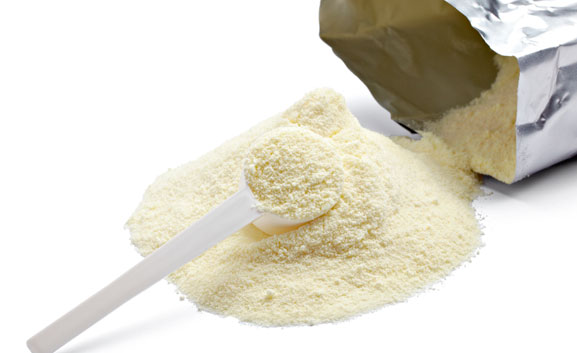 Lait en poudre contre les taches sur le visage.