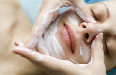 8 aliments pour libérer la peau des impuretés