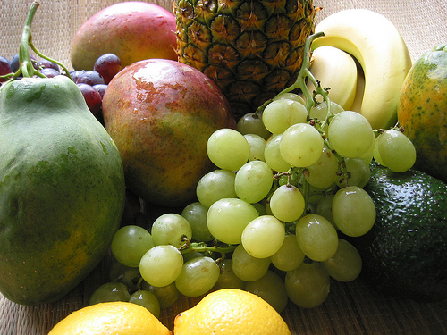 Manger plus de fruits permet de soigner le reflux gastrique.