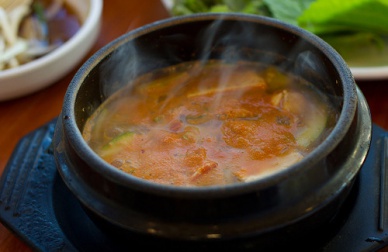 14 délicieuses recettes de soupes curatives