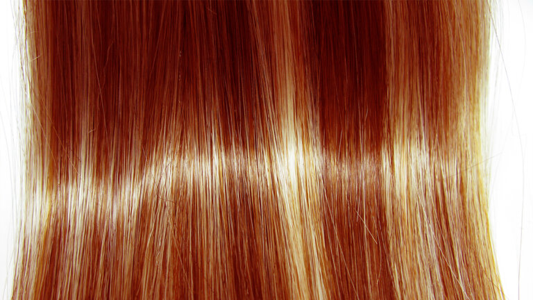 9 astuces naturelles pour donner du brillant à vos cheveux