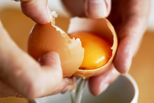 L’œuf est un remède naturel contre l'apparition des furoncles. 