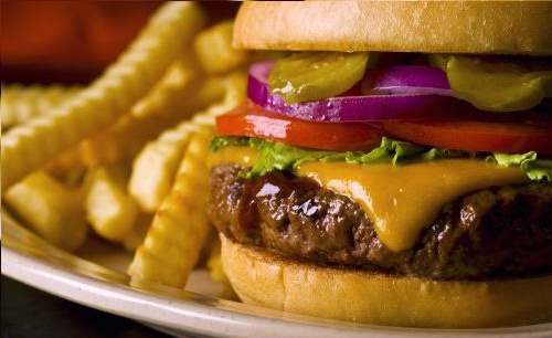 Les aliments qui accélèrent le vieillissement