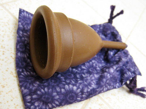 comment utiliser la coupelle menstruelle