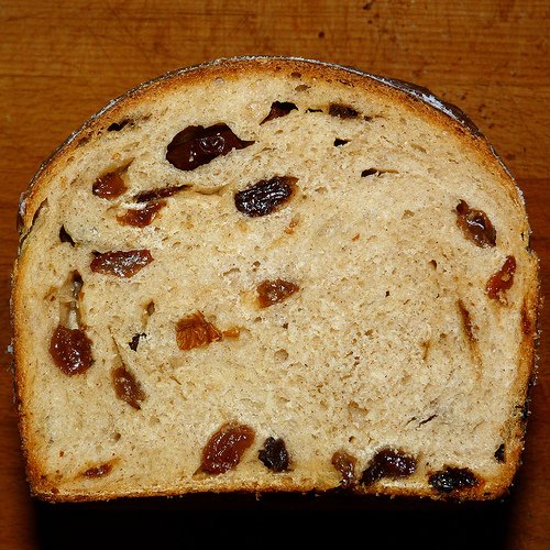 Gâteau avec des raisins secs