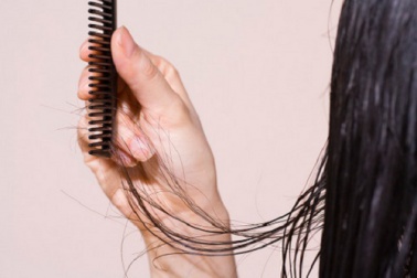 5 conseils pour prévenir la chute des cheveux