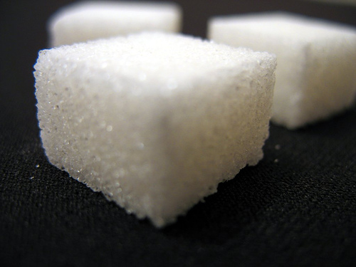 Le sucre est à proscrire pour soigner l'endométriose.