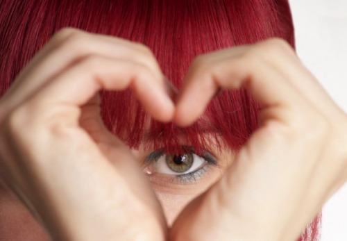 Les personnes négatives doivent être affrontées avec aplomb.