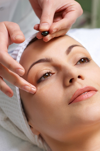 massage des yeux