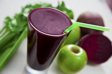 Boisson contre la fatigue psychologique : carotte, betterave et pomme