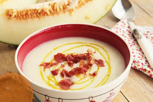 Soupe-froide-de-melon-au-jambon