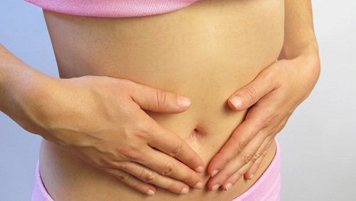 Remèdes maison contre le gonflement abdominal