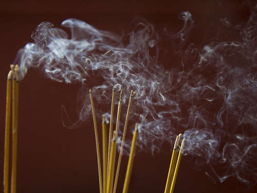 L'encens pour parfumer.