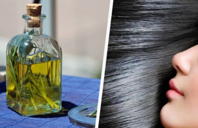 Des cheveux doux et plus foncés avec l'huile de romarin