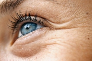 Crème de nuit pour atténuer les pattes d'oie