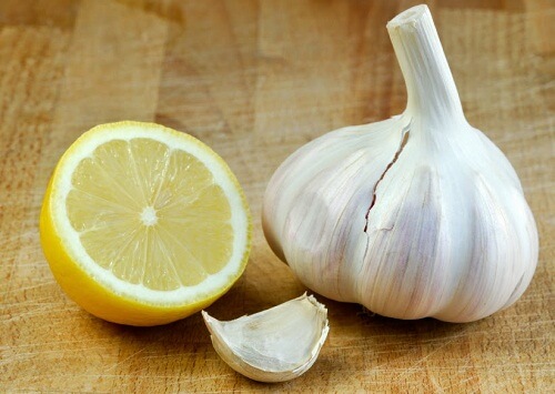Cure à l’ail et au citron pour nettoyer les artères et réduire le cholestérol