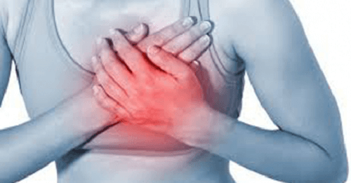 Cardiomyopathie des cœurs brisés chez la femme
