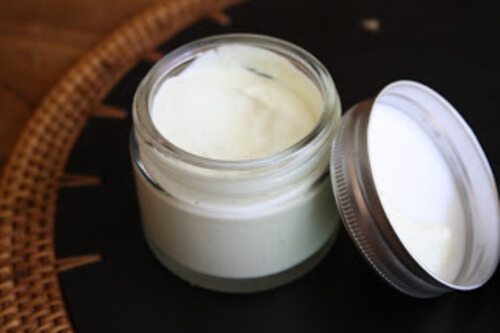 Réalisez votre propre crème hydratante pour le corps Réalisez votre propre crème hydratante pour le corps