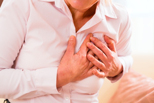 Symptômes atypiques d’un infarctus chez la femme