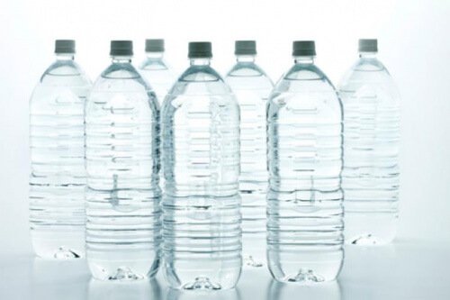 Bouteilles en plastique