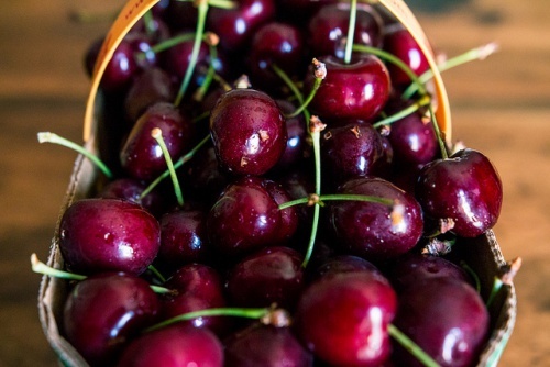 la cerise permet de libérer la peau des impuretés