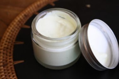 Fabriquez votre propre crème hydratante pour le corps