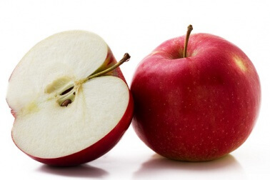 Manger une pomme par jour prend soin de nos intestins.
