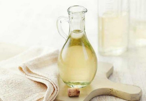 cors aux pieds et vinaigre blanc