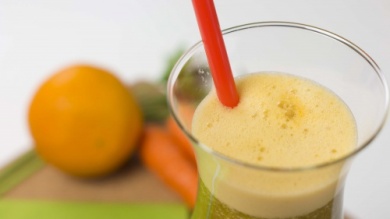 Un jus de carotte, d'orange et de persil pour perdre du poids