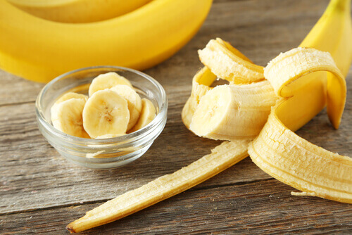 La banane fait partie des meilleurs fruits pour purifier le côlon.