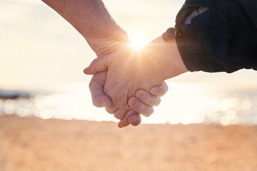 Les 10 habitudes des couples heureux Les 10 habitudes des couples heureux