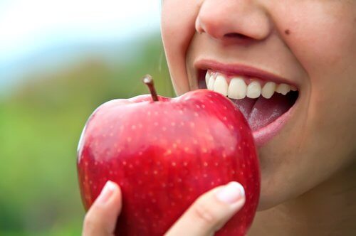 Est-il bon de manger des fruits le soir ?