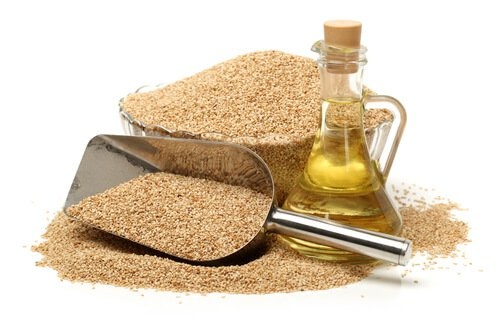 L'huile de sésame fait partie des meilleures huiles de cuisine pour la santé.
