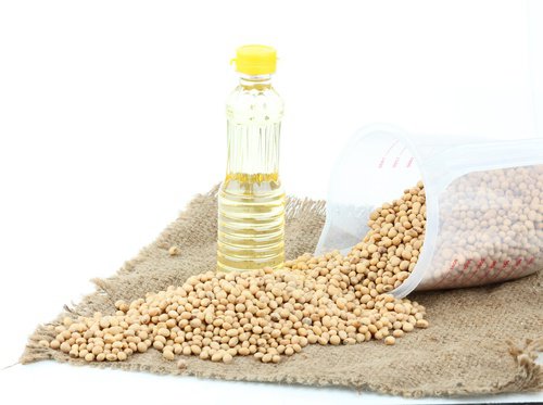 L'huile de soja fait partie des pires huiles de cuisine pour la santé.