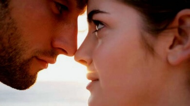 amour au premier regard se voit dans les pupilles 