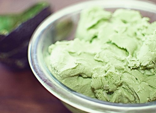 La glace à l'avocat et au citron fait partie de nos recettes à l'avocat