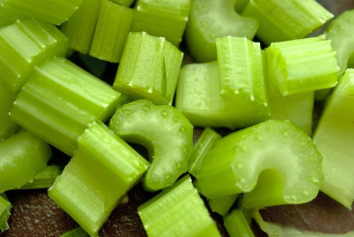 Le céleri, un bon anti-inflammatoire que vous devriez inclure dans votre régime alimentaire Le céleri, un bon anti-inflammatoire que vous devriez inclure dans votre régime alimentaire