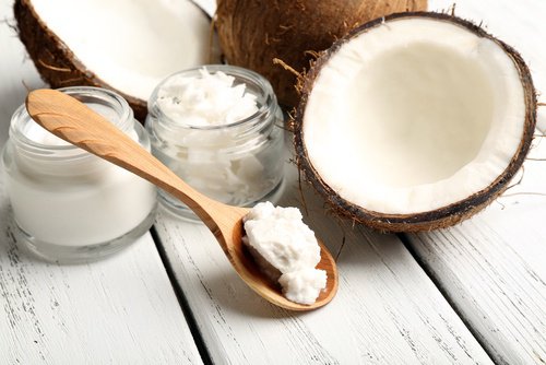 Creme-anti-cellulite-a-l'huile-de-coco-500x334