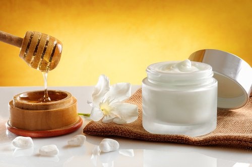 Exfoliant-pour-le-cou-500x332