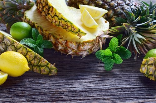 buvez ce jus à l'ananas pour perdre du ventre