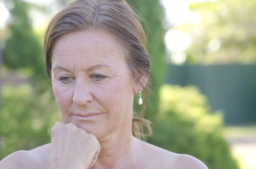 Des saignements vaginaux après la ménopause.