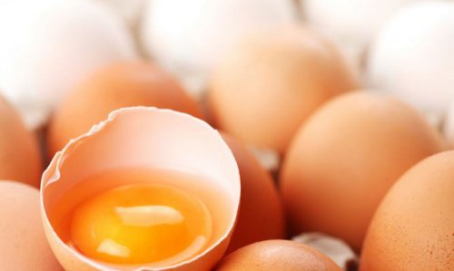 8 astuces de beauté à l’œuf pour peau et cheveux